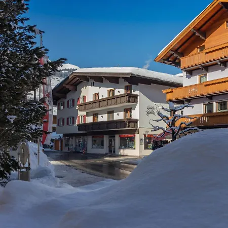 Penthouse Janita Apartman Westendorf